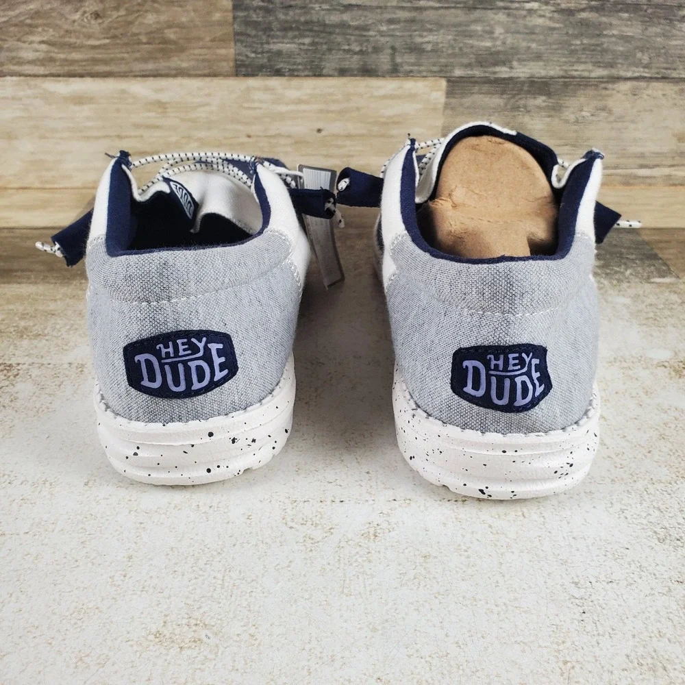 Hey Dude new without